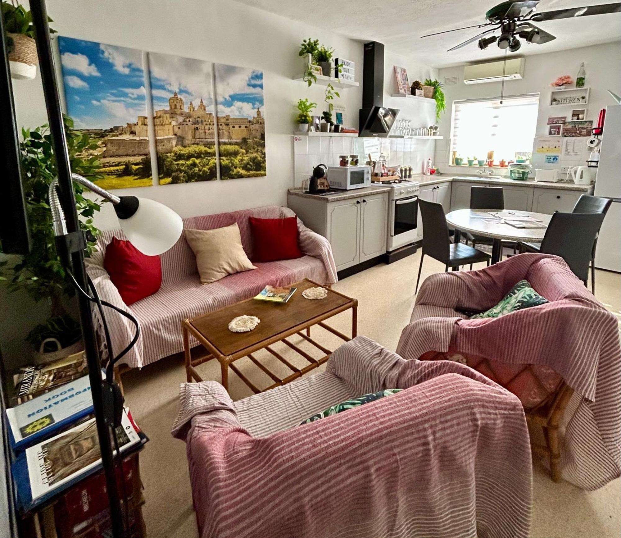 Apartment In Qawra *