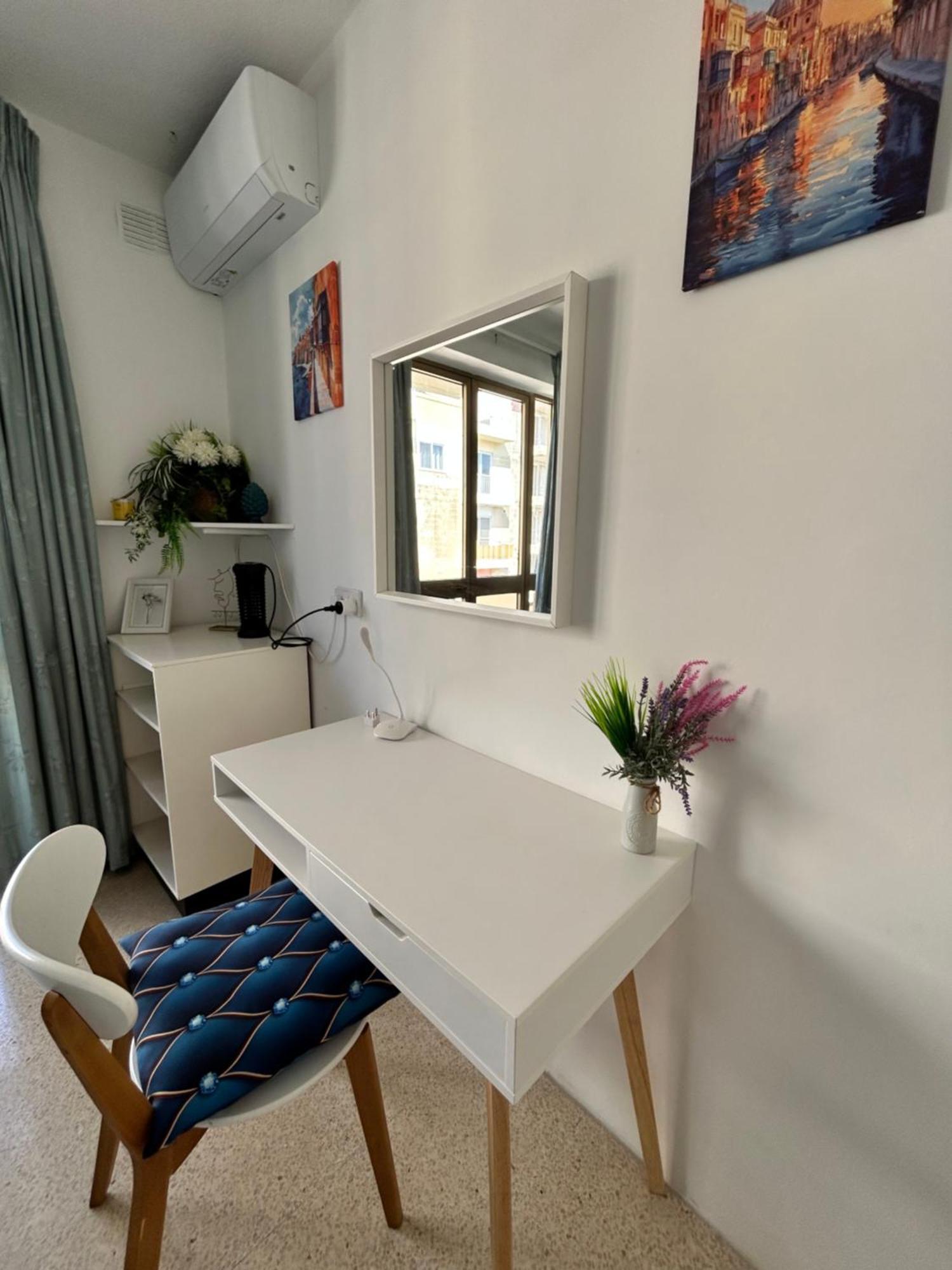 Apartment In Qawra St. Paul's Bay