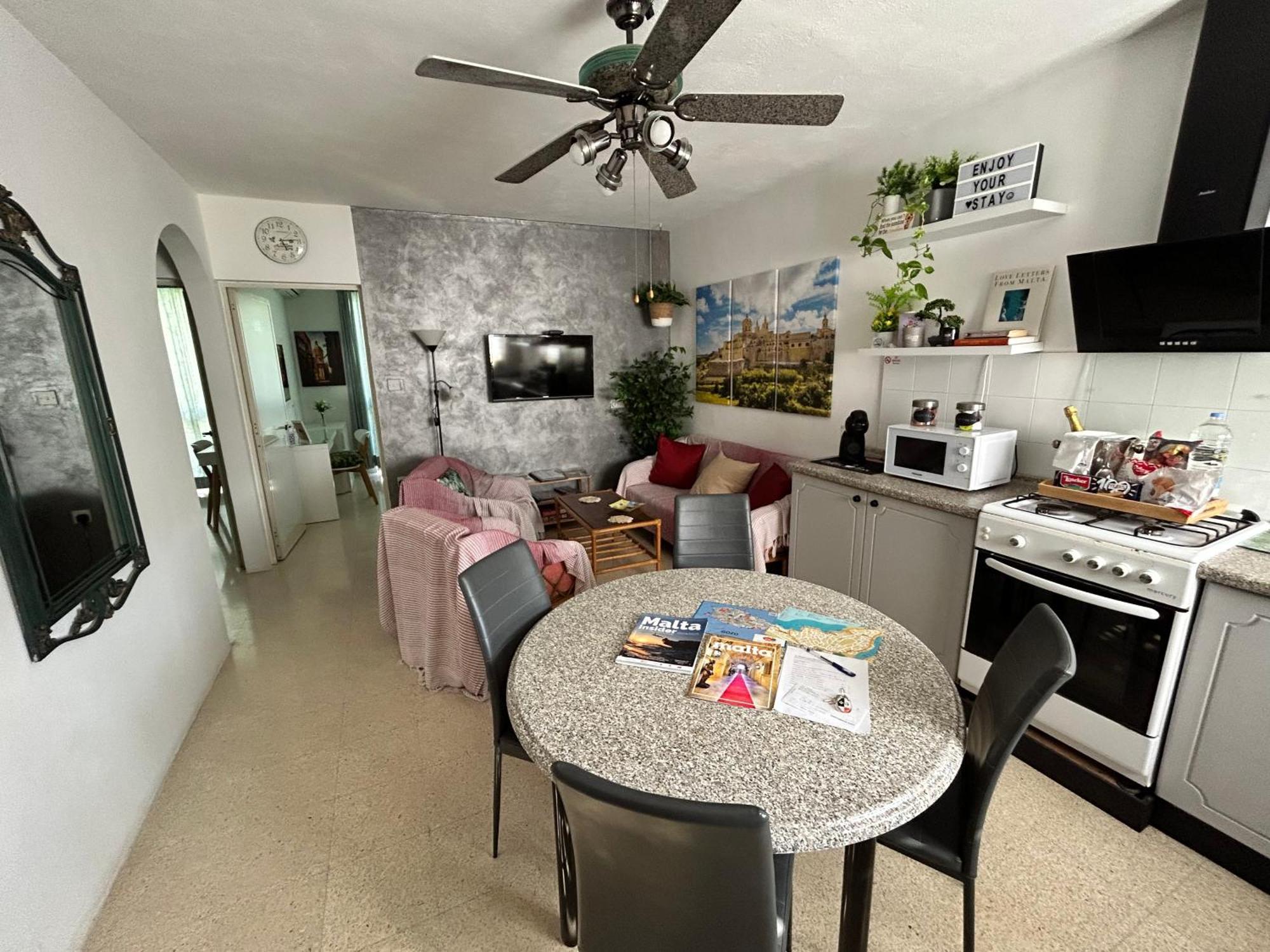 Apartment In Qawra *