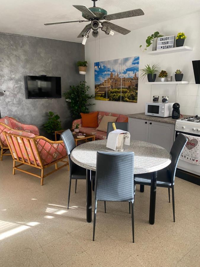 St Paul's Bay In Qawra Apartment