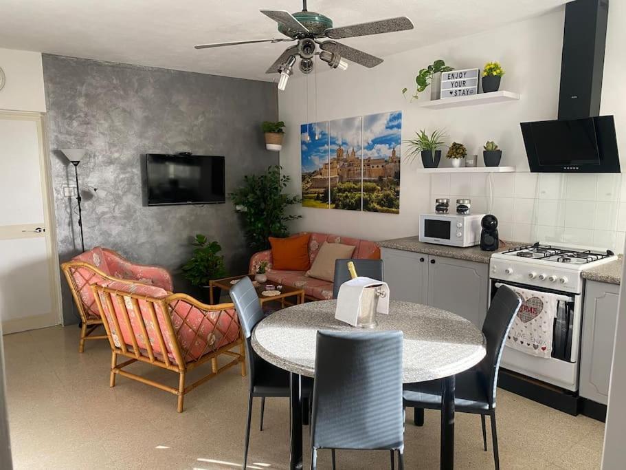 Apartment St Paul's Bay In Qawra *
