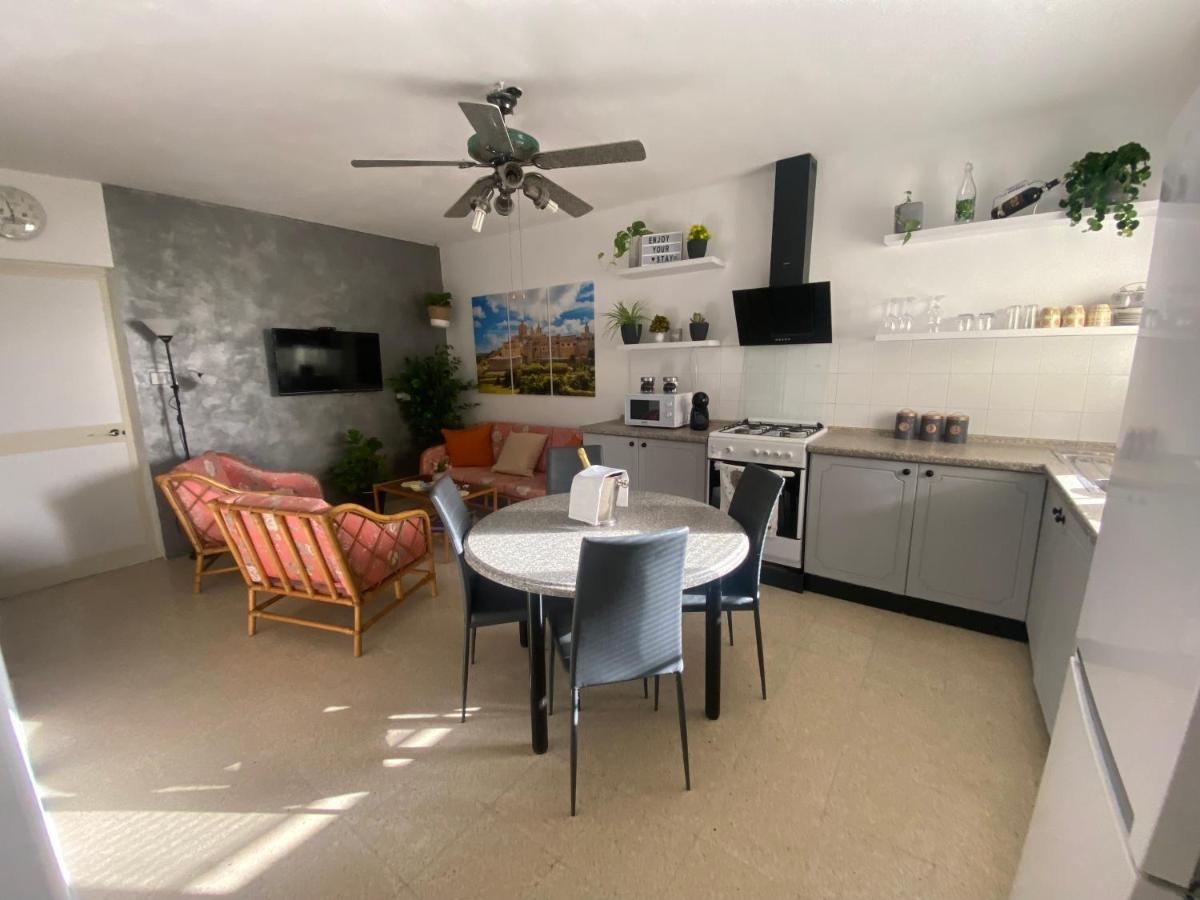 St Paul's Bay In Qawra Apartment